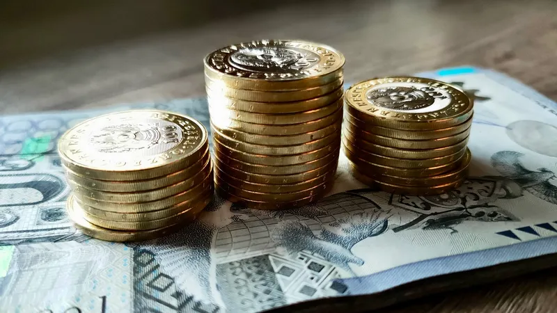 Блокировка счетов казахстанцев: Минфин меняет подходы по налоговому администрированию с 2026 года